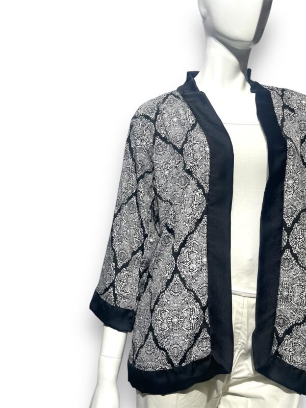 Black Urban Printed Shrug - Image 2